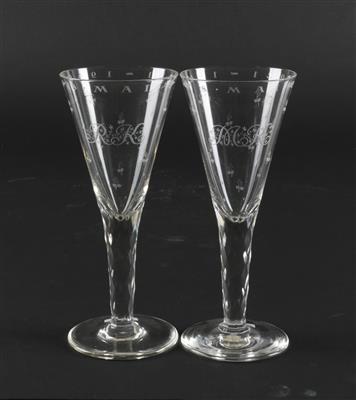 Paar Lobmeyr-Champagnergläser zur Silberhochzeit 8. Mai 1921-1946 mit Monogrammen M. K. und R. K., - Antiques