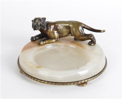 Alabaster Schale mit Bronze Tiger, - Antiquariato