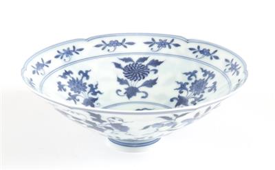 Blau-weiße Schale, - Antiques