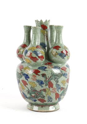Vase mit fünf Tüllen, - Antiques