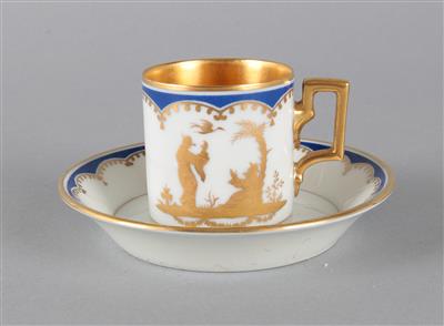 Mokkatasse mit Untertasse, - Antiques