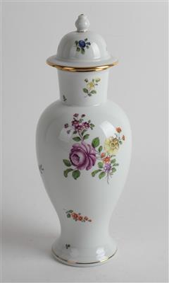 Deckelvase, - Antiquariato