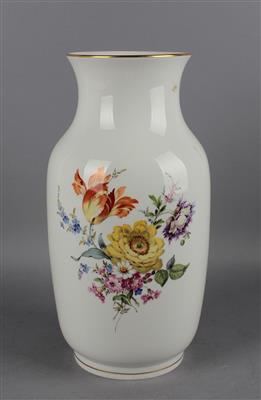 Vase mit Blumenmalerei, - Antiquitäten