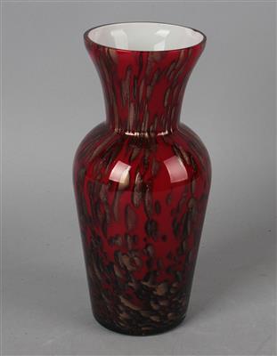 Vase, - Works of Art