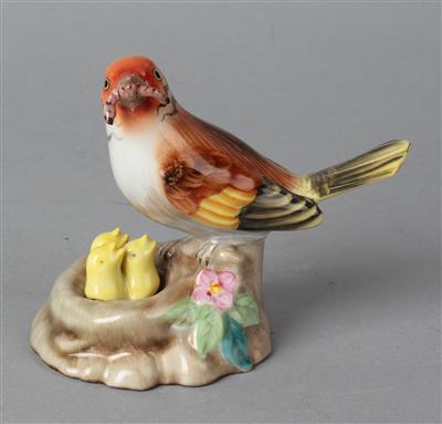 Vogel mit Wurm und Küken, - Antiquitäten