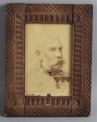 Kaiser Franz Joseph I. von Österreich - Porträtphoto in Uniform mit Ordensschmuck, - Antiquariato
