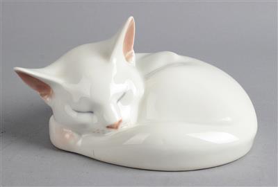 Schlafende Katze, - Antiques