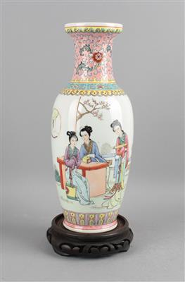 Famille rose Vase, - Antiquitäten