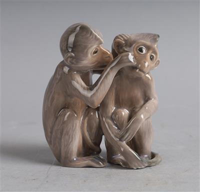 Zwei Affen, - Antiquitäten