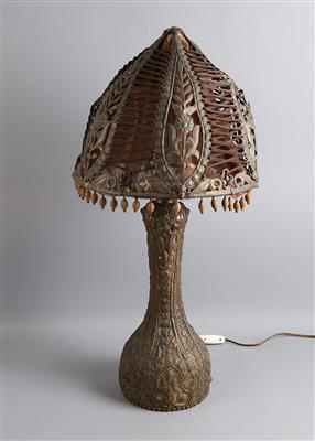 Ungewöhnliche Tischlampe, - Antiquitäten