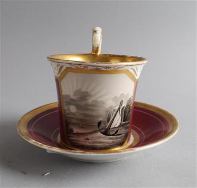 Tasse mit ähnlicher, ergänzter Untertasse, - Antiquariato