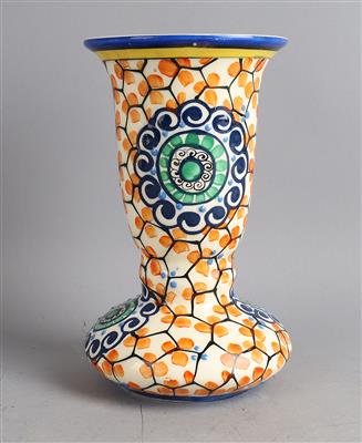 Art Deco Vase, - Antiquariato