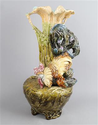 Vase mit Hahn, - Antiquitäten