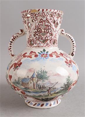 Henkelvase, - Works of Art