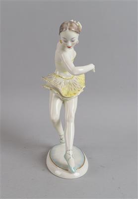 Ballerina, Fa. Hutschenreuther, - Antiquariato