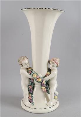 Carl Klimt, Vase mit zwei Putti mit Blumengirlande, - Works of Art