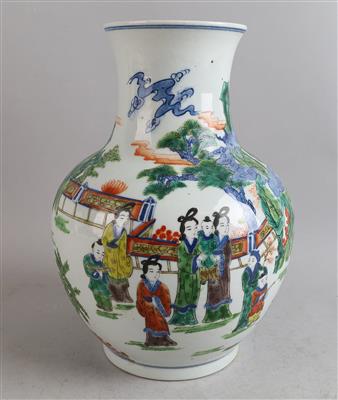 Wucai Vase, - Works of Art