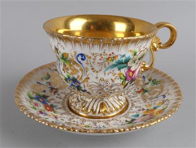 Tasse mit Untertasse, - Antiquariato