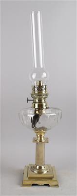 Französische Petroleumlampe, - Antiquariato