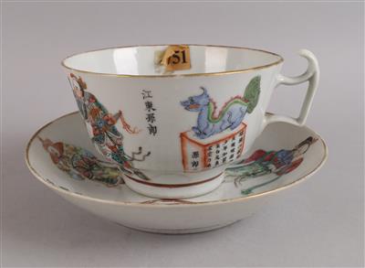 Famille rose Tasse mit Untertasse, - Antiquariato