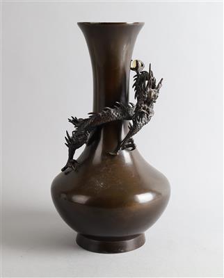 Bronze Vase, - Antiquitäten