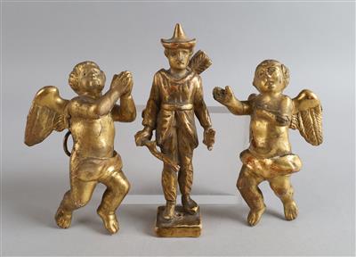 Zwei kleine Putti und Mann mit Bogen, - Works of Art