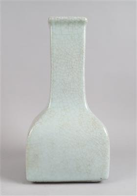 Seladon glasierte Vase, China, - Antiquitäten