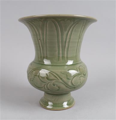 Yaozhou Vase, - Antiquariato