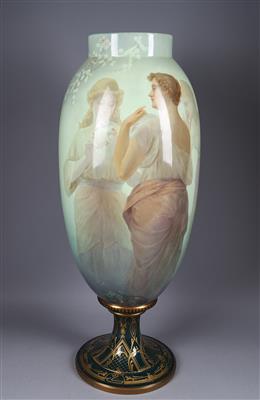 Fußvase, - Antiquariato