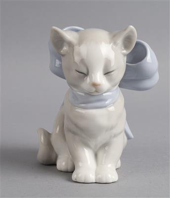 Sitzende Katze mit Masche, Nao, - Antiquariato