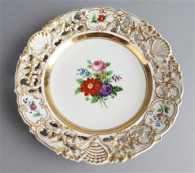 Teller mit Durchbruch und Blumen, Kaiserliche Manufaktur Wien, 1836, - Starožitnosti