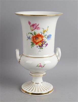 Fußvase mit Henkeln, Porzellanmanufaktur Meissen, - Starožitnosti