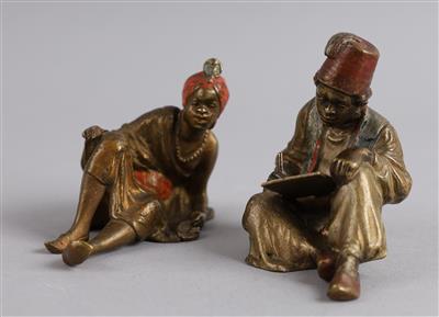 2 Wiener Bronzen, sitzende Orientalen, - Antiquariato