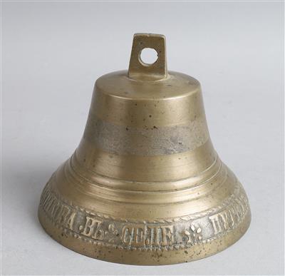 Russische Glocke, - Antiquitäten