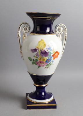 Sockelvase mit Henkeln, Staatl. Porzellanmanufaktur Meissen, - Starožitnosti