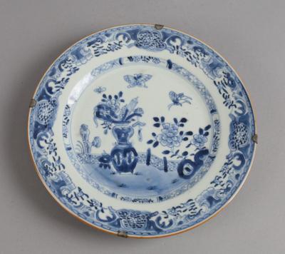 Blau-weißer Teller, China, 18. Jh., - Antiquariato