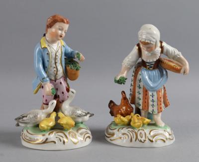 Mädchen und Knabe Hühner bzw. Gänse fütternd, - Antiquariato