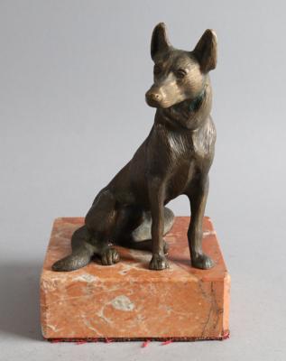 Sitzender Schäferhund, - Antiquariato