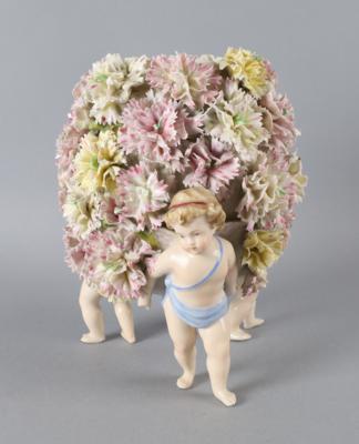 Vase von drei Putti getragen, Porzellanmanufaktur Plaue - Antiquariato