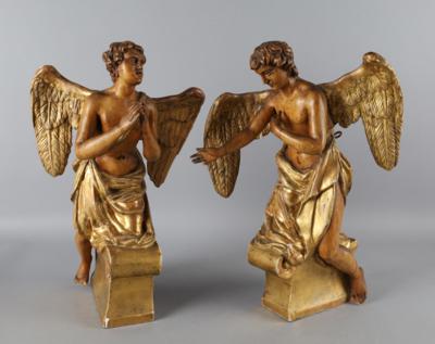 Zwei kniende Engel auf Voluten, - Antiquitäten
