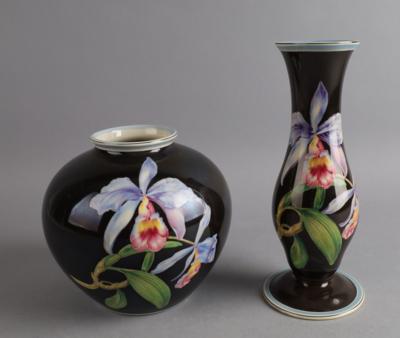 2 Rosenthal Vasen mit Cattleya Dekor, - Works of Art