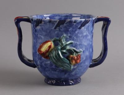 Henkelvase mit Ornament- und Floraldekor, Piowitt, Wien, um 1925/30 - Antiquariato