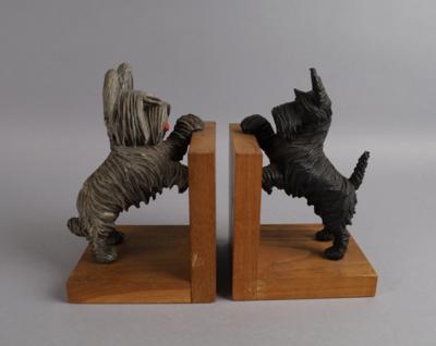 Zwei Buchstützen aus Holz mit Terriern, um 1920/35 - Works of Art