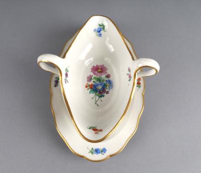 Meissen Sauciere mit fixem Untersatz, - Antiquariato