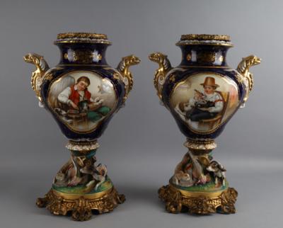Paar Dekorationsvasen oder Petroleumlampenfüße, Böhmen, - Antiquitäten