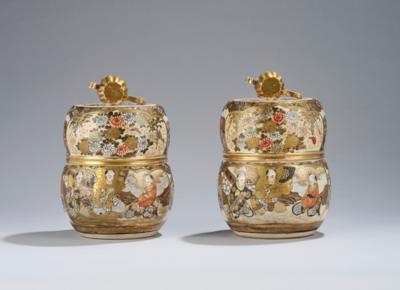 Paar Satsuma Deckelgefäße, Japan, Meiji Periode, - Antiquitäten