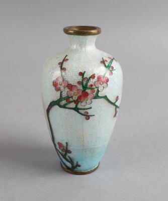 Kleine Cloisonné Vase, - Starožitnosti