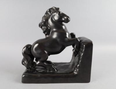 Michael Powolny, Buchstütze mit Pferd, Modellnummer: 1284, Entwurf: um 1910, spätere Ausführung, wohl Gmundner Keramik - Starožitnosti