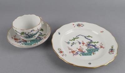 Tasse mit Untertasse und Teller mit Kakiemon Dekor, Meissen 1990, - Works of Art