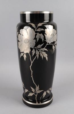 Vase mit Pfingstrosendekor, Carl Goldberg, Haida, um 1900 - Works of Art